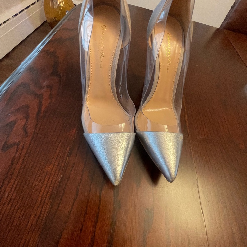 Gianvito Rossi Silver pumps plexi